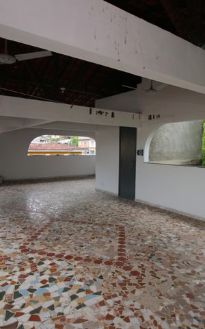 Casa à venda com 360m², 3 quartos e 4 vagasTerraço
