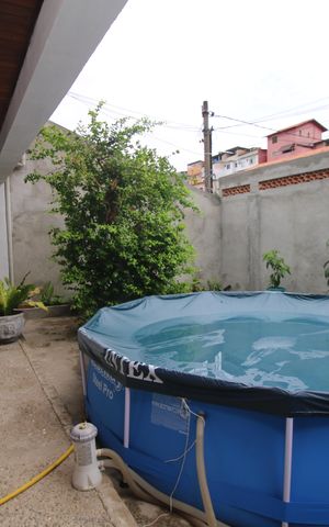 Casa à venda com 360m², 3 quartos e 4 vagasVaranda e Quintal frente