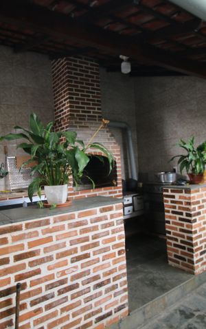 Casa à venda com 360m², 3 quartos e 4 vagasChurrasqueira