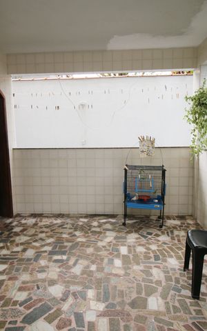Casa à venda com 360m², 3 quartos e 4 vagasCozinha e Área de Serviço