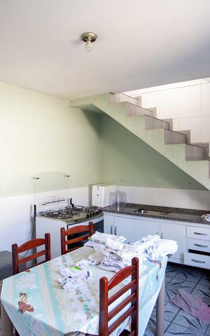 Casa para alugar com 180m², 3 quartos e 4 vagasÁrea comum - Salão de festas