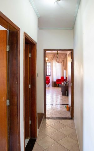 Casa para alugar com 180m², 3 quartos e 4 vagasCorredor