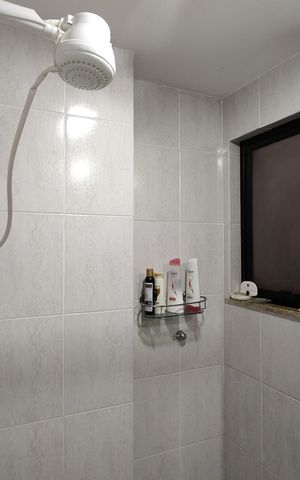 Apartamento à venda com 149m², 4 quartos e 2 vagas Apartamento à venda com 149m², 4 quartos e 2 vagasBanheiro Social 2