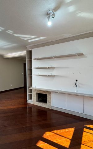 Apartamento para alugar com 110m², 3 quartos e 1 vaga Apartamento para alugar com 110m², 3 quartos e 1 vagaSala