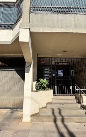 Apartamento para alugar com 110m², 3 quartos e 1 vaga Apartamento para alugar com 110m², 3 quartos e 1 vagaFachada