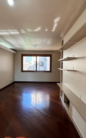 Apartamento para alugar com 110m², 3 quartos e 1 vaga Apartamento para alugar com 110m², 3 quartos e 1 vagaSala