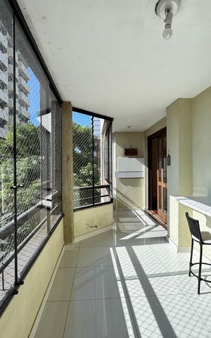 Apartamento para alugar com 110m², 3 quartos e 1 vaga Apartamento para alugar com 110m², 3 quartos e 1 vagaVaranda