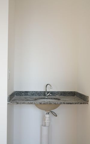 Apartamento à venda com 34m², 2 quartos e sem vagaBanheiro