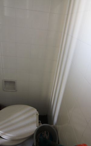 Apartamento à venda com 97m², 4 quartos e 2 vagasBanheiro de Serviço