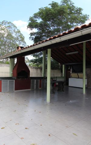 Apartamento à venda com 97m², 4 quartos e 2 vagasChurrasqueira