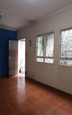 Casa à venda com 90m², 3 quartos e 3 vagasSala