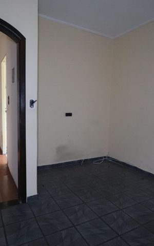 Casa à venda com 90m², 3 quartos e 3 vagasQuarto 2