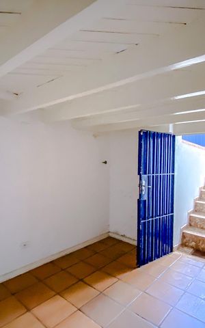Casa à venda com 300m², 3 quartos e 2 vagasQuarto de Serviço