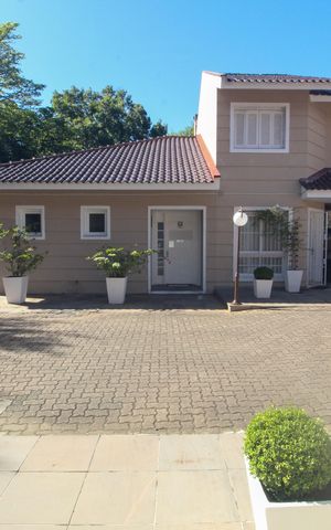 Casa à venda com 124m², 3 quartos e 2 vagas Casa à venda com 124m², 3 quartos e 2 vagasVista