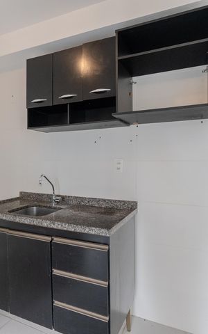 Apartamento à venda com 39m², 2 quartos e sem vaga Apartamento à venda com 39m², 2 quartos e sem vagaCozinha e Área de Serviço