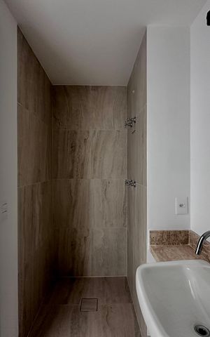 Studio à venda com 32m², 0 quarto e sem vaga Studio à venda com 32m², 0 quarto e sem vagaBanheiro