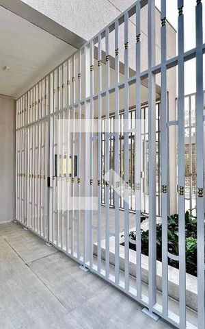 Studio à venda com 32m², 0 quarto e sem vaga Studio à venda com 32m², 0 quarto e sem vagaEntrada