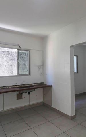 Casa à venda com 253m², 3 quartos e 2 vagas Casa à venda com 253m², 3 quartos e 2 vagasCozinha 1