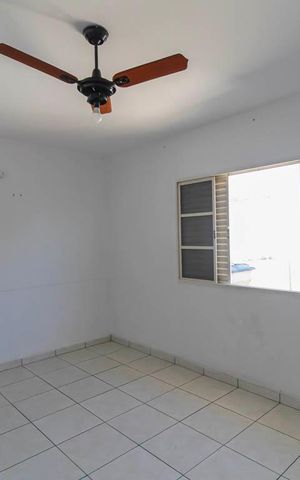 Casa à venda com 253m², 3 quartos e 2 vagas Casa à venda com 253m², 3 quartos e 2 vagasQuarto 3