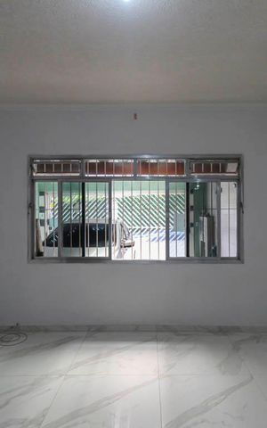 Casa à venda com 253m², 3 quartos e 2 vagas Casa à venda com 253m², 3 quartos e 2 vagasSala 1