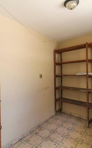 Casa à venda com 253m², 3 quartos e 2 vagas Casa à venda com 253m², 3 quartos e 2 vagasQuarto de Serviço