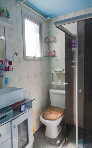 Apartamento à venda com 50m², 2 quartos e 1 vaga Apartamento à venda com 50m², 2 quartos e 1 vagaBanheiro