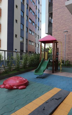 Apartamento à venda com 86m², 2 quartos e 2 vagasÁrea comum - Playground
