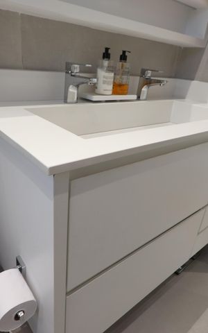 Apartamento à venda com 86m², 2 quartos e 2 vagasBanheiro da Suíte 1