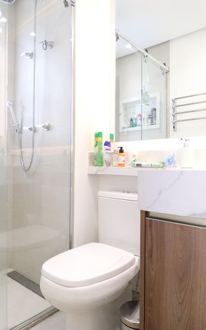 Apartamento à venda com 69m², 1 quarto e 2 vagasBanheiro da Suíte