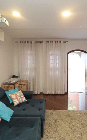 Casa à venda com 450m², 3 quartos e 8 vagasSala