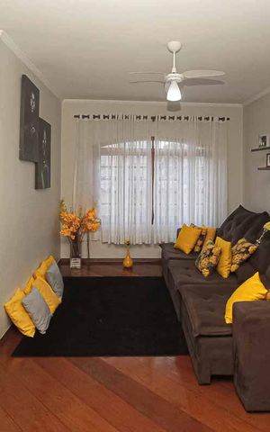 Casa à venda com 450m², 3 quartos e 8 vagasSala 4