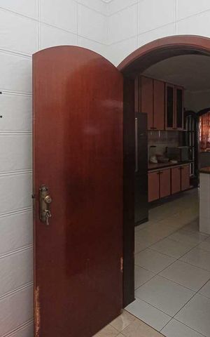 Casa à venda com 450m², 3 quartos e 8 vagasÁrea de Serviço