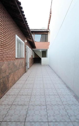 Casa à venda com 144m², 2 quartos e 3 vagasQuintal