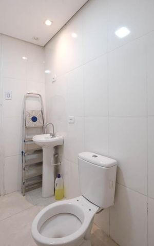 Casa à venda com 144m², 2 quartos e 3 vagasBanheiro