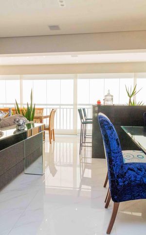 Apartamento à venda com 132m², 3 quartos e 2 vagas Apartamento à venda com 132m², 3 quartos e 2 vagasSala