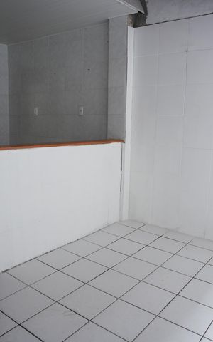 Casa de condomínio para alugar com 80m², 4 quartos e 1 vagaÁrea de Serviço
