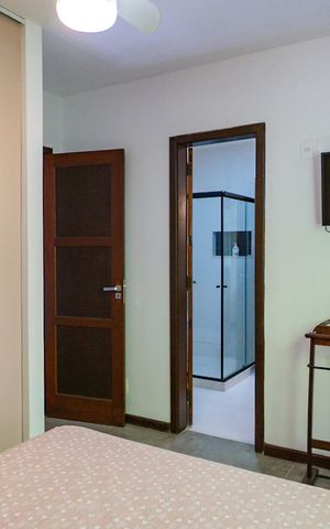Casa de condomínio à venda com 343m², 5 quartos e 2 vagasSuíte 2