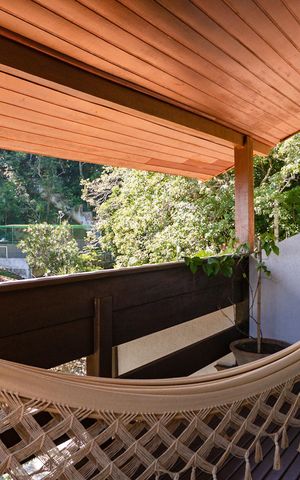 Casa de condomínio à venda com 343m², 5 quartos e 2 vagasVaranda da suíte 1