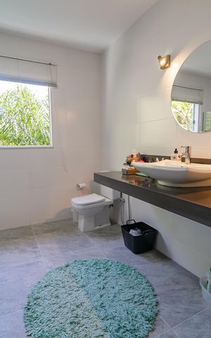 Casa de condomínio à venda com 343m², 5 quartos e 2 vagasBanheiro da Suíte 1