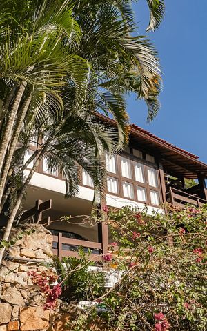 Casa de condomínio à venda com 343m², 5 quartos e 2 vagasFachada