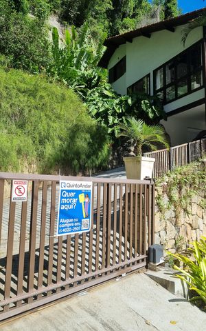 Casa de condomínio à venda com 343m², 5 quartos e 2 vagasPlaca