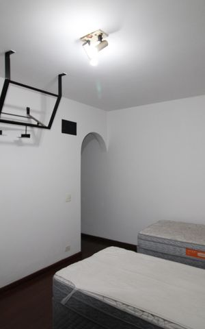 Apartamento à venda com 750m², 3 quartos e 6 vagasQuarto 3