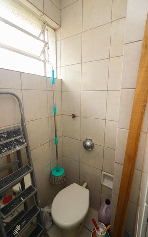 Apartamento à venda com 76m², 2 quartos e 1 vaga Apartamento à venda com 76m², 2 quartos e 1 vagaBanheiro de serviço