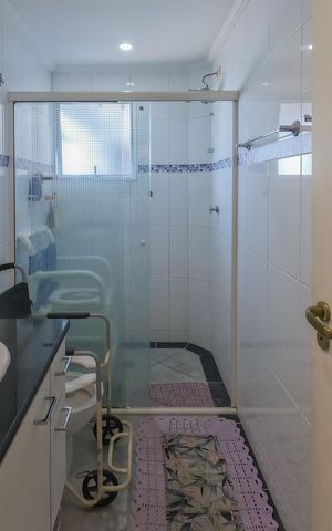 Apartamento à venda com 110m², 3 quartos e 2 vagas Apartamento à venda com 110m², 3 quartos e 2 vagasBanheiro