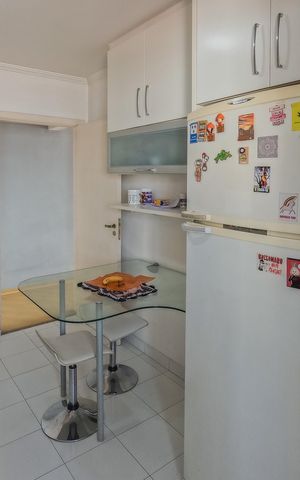 Apartamento à venda com 110m², 3 quartos e 2 vagas Apartamento à venda com 110m², 3 quartos e 2 vagasCozinha
