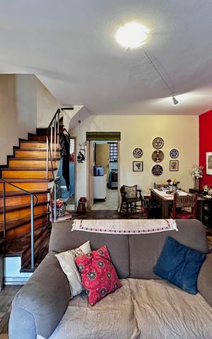 Casa à venda com 128m², 3 quartos e 1 vaga Casa à venda com 128m², 3 quartos e 1 vagaSala