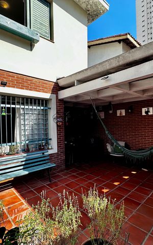 Casa à venda com 128m², 3 quartos e 1 vaga Casa à venda com 128m², 3 quartos e 1 vagaGaragem