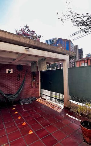 Casa à venda com 128m², 3 quartos e 1 vaga Casa à venda com 128m², 3 quartos e 1 vagaGaragem