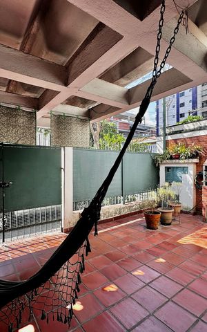 Casa à venda com 128m², 3 quartos e 1 vaga Casa à venda com 128m², 3 quartos e 1 vagaGaragem