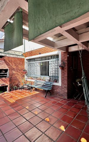 Casa à venda com 128m², 3 quartos e 1 vaga Casa à venda com 128m², 3 quartos e 1 vagaGaragem